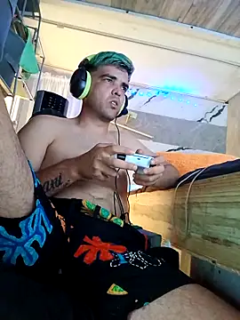 Snapshot of Joseitox21 chatting on April 1, 8:28 pm Joseitox21 online show from April 1, 8:28 pm