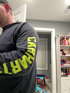 Snapshot of smokeymt420 chatting on February 3, 6:22 am smokeymt420 online show from February 3, 6:22 am