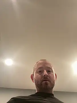 Snapshot of smokeymt420 chatting on February 24, 9:51 am smokeymt420 online show from February 24, 9:51 am