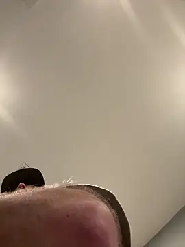 Snapshot of smokeymt420 chatting on February 25, 6:01 am smokeymt420 online show from February 25, 6:01 am