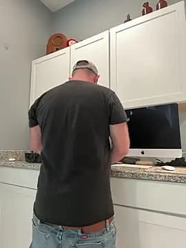 Snapshot of smokeymt420 chatting on March 1, 7:16 pm smokeymt420 online show from March 1, 7:16 pm