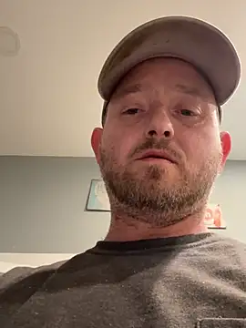 Snapshot of smokeymt420 chatting on March 11, 5:13 am smokeymt420 online show from March 11, 5:13 am