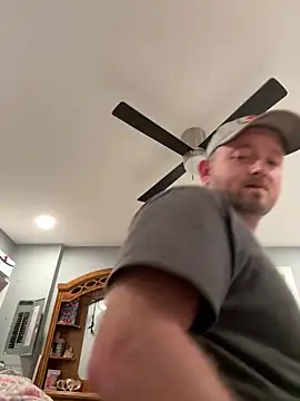 Snapshot of smokeymt420 chatting on March 11, 7:42 pm smokeymt420 online show from March 11, 7:42 pm