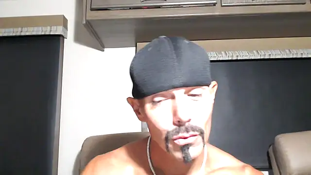 ThickD2C online show from April 15, 7:58 pm