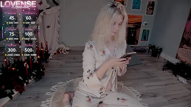 Careful i bite online show from November 2, 6:38 am