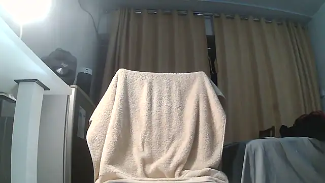 chicoguapo8 online show from March 13, 8:32 am