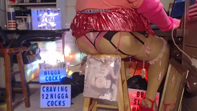 Snapshot of tgirljillforbbc chatting on October 23, 6:28 pm tgirljillforbbc online show from October 23, 6:28 pm