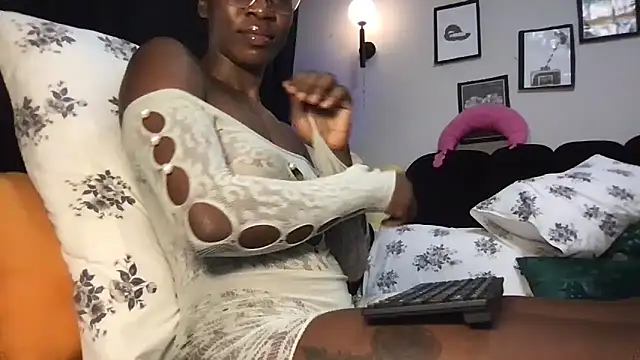 choco petite online show from March 2, 3:52 am