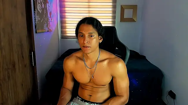 Snapshot of Liam_V chatting on February 10, 4:36 pm Liam V online show from February 10, 4:36 pm