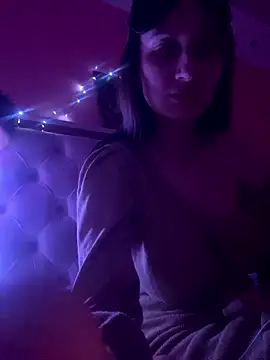 Flossy Vettie online show from January 15, 3:11 am