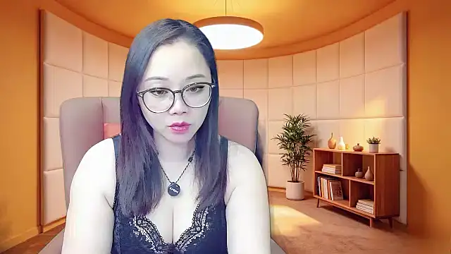 Giuliam online show from April 19, 6:56 am