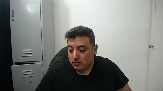 Snapshot of antonycruz chatting on September 12, 9:15 pm antonycruz online show from September 12, 9:15 pm