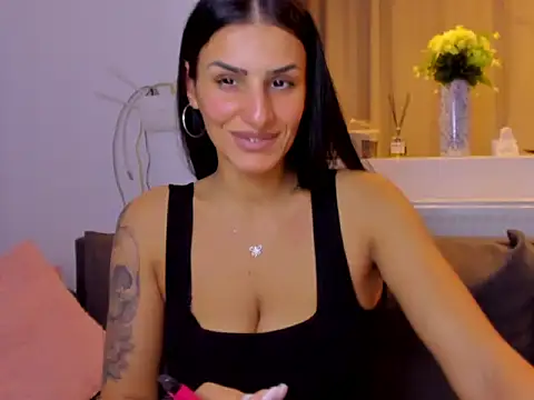Snapshot of MichelleTwerk chatting on February 3, 5:07 pm MichelleTwerk online show from February 3, 5:07 pm
