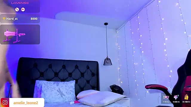 AMELIELEONE online show from February 5, 3:42 pm