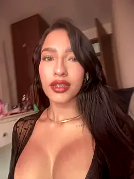 DulceLenns online show from November 7, 6:19 pm