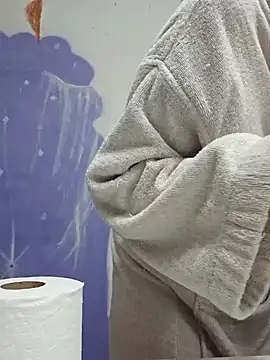 Snapshot of ScarletCallings420 chatting on December 8, 6:50 pm ScarletCallings420 online show from December 8, 6:50 pm