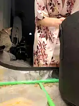 Snapshot of ScarletCallings420 chatting on December 9, 7:18 pm ScarletCallings420 online show from December 9, 7:18 pm