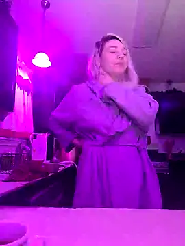 Snapshot of ScarletCallings420 chatting on February 22, 5:02 pm ScarletCallings420 online show from February 22, 5:02 pm