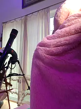 Snapshot of ScarletCallings420 chatting on March 3, 7:17 pm ScarletCallings420 online show from March 3, 7:17 pm