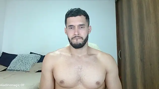 Noah jhonsonn online show from February 25, 5:44 pm