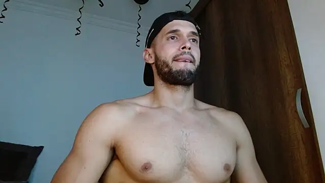 Snapshot of Noah_jhonsonn chatting on July 1, 11:34 am Noah jhonsonn online show from July 1, 11:34 am
