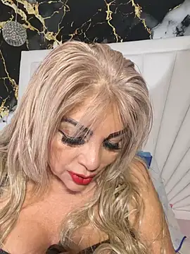 scarlett sexx69 online show from May 25, 11:49 am