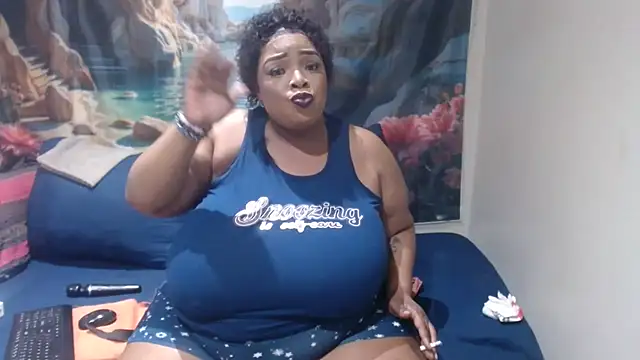 Snapshot of xGIANTEBONY30x chatting on June 30, 3:51 am xGIANTEBONY30x online show from June 30, 3:51 am