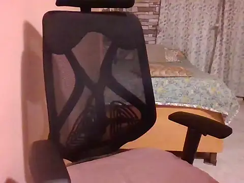 Pinky 4 online show from February 18, 11:41 pm