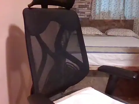 Pinky 4 online show from September 16, 11:44 am