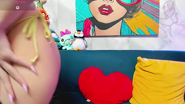 Snapshot of GabiMorgan chatting on February 9, 9:41 pm GabiMorgan online show from February 9, 9:41 pm