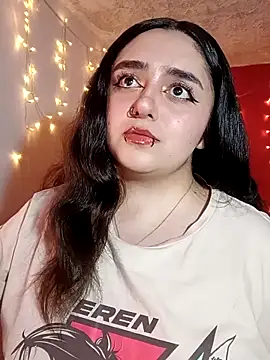 IvonneT online show from February 12, 10:38 pm