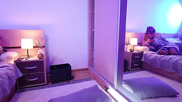 Janemasqueradeporn online show from February 2, 8:51 pm