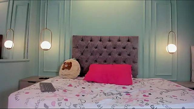 Snapshot of kathe_hot chatting on December 17, 2:55 am kathe hot online show from December 17, 2:55 am