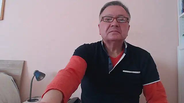 YOU6me online show from November 22, 9:41 am