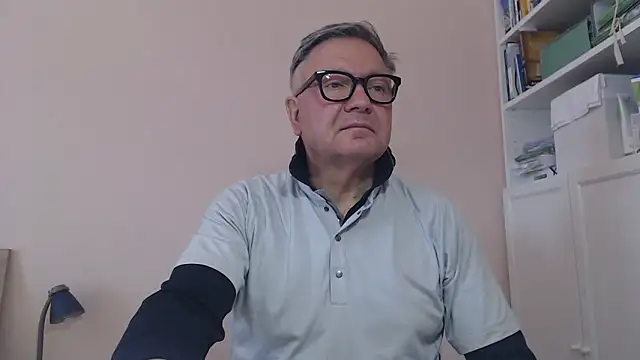 YOU6me online show from May 26, 8:43 am