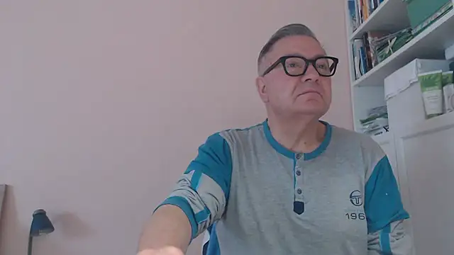 YOU6me online show from July 12, 7:21 am