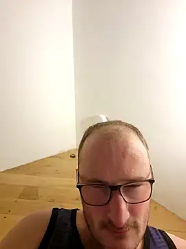 Snapshot of gdawg78 chatting on September 11, 12:22 am gdawg78 online show from September 11, 12:22 am