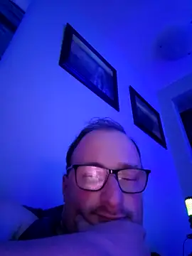 Snapshot of gdawg78 chatting on February 25, 1:59 am gdawg78 online show from February 25, 1:59 am