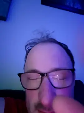 Snapshot of gdawg78 chatting on March 4, 1:00 am gdawg78 online show from March 4, 1:00 am