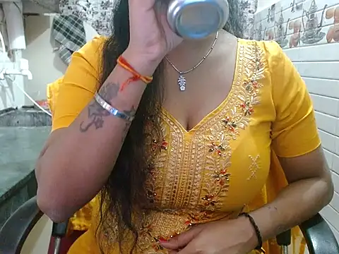 LovingPihu online show from March 23, 5:44 am