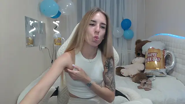 Snapshot of DeboraHorny chatting on September 22, 6:04 am DeboraHorny online show from September 22, 6:04 am