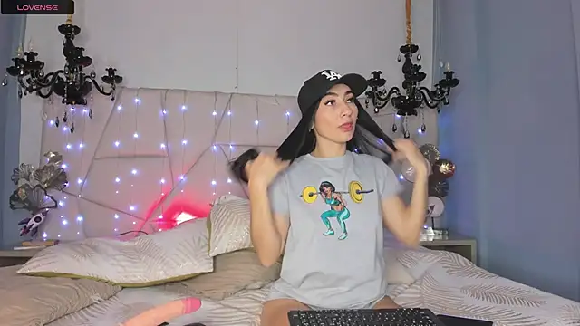 Selenee- online show from January 5, 4:38 pm