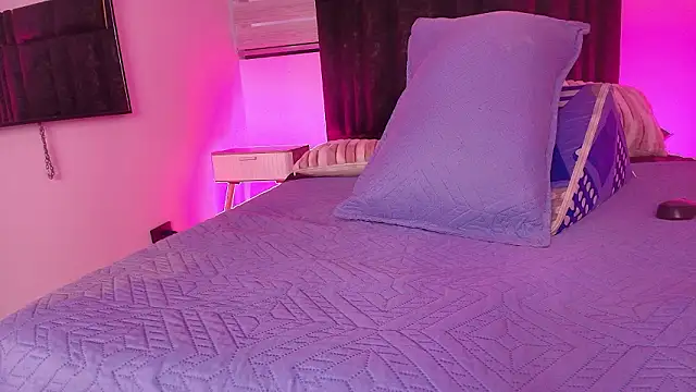 lay navas online show from March 29, 7:36 pm