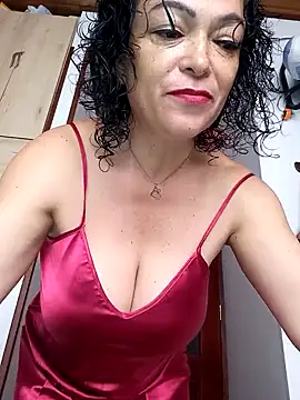 Snapshot of Friendly_2024 chatting on February 9, 1:14 pm Friendly 2024 online show from February 9, 1:14 pm