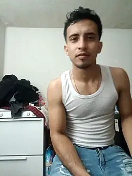 Snapshot of Torresmor chatting on February 9, 6:17 am Torresmor online show from February 9, 6:17 am