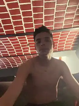 Snapshot of brianor89 chatting on September 27, 10:04 pm brianor89 online show from September 27, 10:04 pm