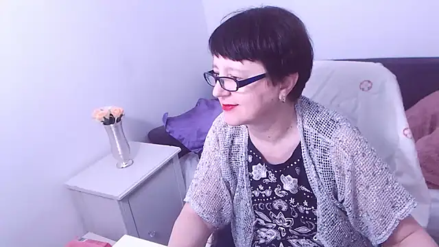 ChristaRose online show from February 10, 1:57 am