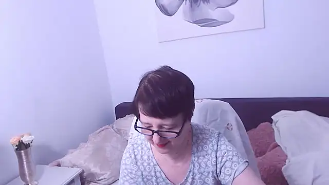 ChristaRose online show from October 28, 11:29 pm