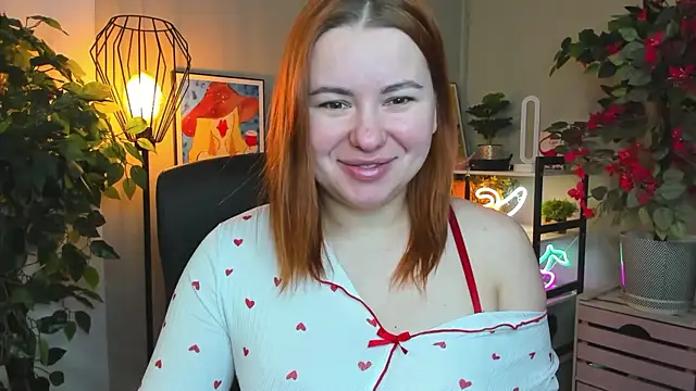 LAYLAxSTAR online show from January 8, 7:32 am