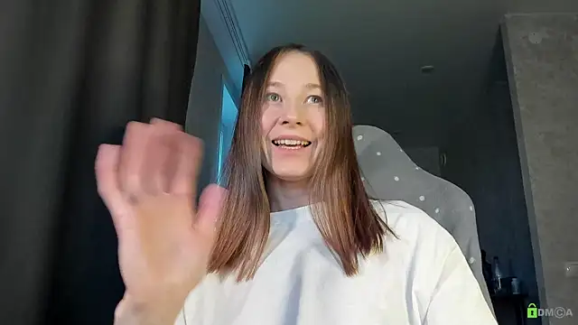 Snapshot of Courtney_Luv chatting on October 6, 1:30 pm Courtney Luv online show from October 6, 1:30 pm